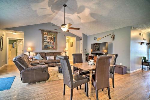 Charming Hideaway Haven Near Pigeon Forge!