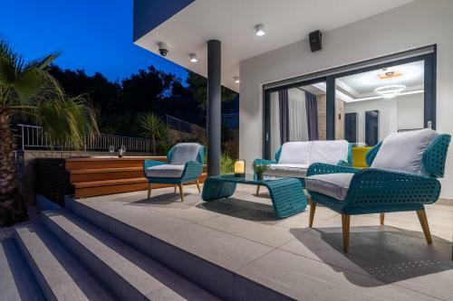 Seaview Villa Marija With Pool, Jacuzzi, Sauna