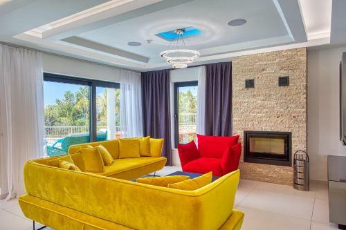 Seaview Villa Marija With Pool, Jacuzzi, Sauna