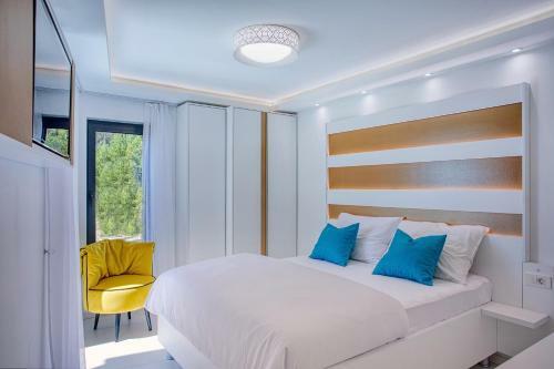 Seaview Villa Marija With Pool, Jacuzzi, Sauna