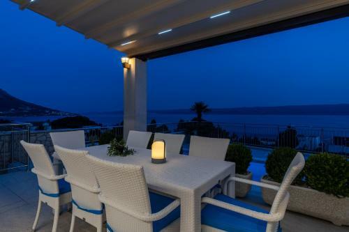 Seaview Villa Marija With Pool, Jacuzzi, Sauna