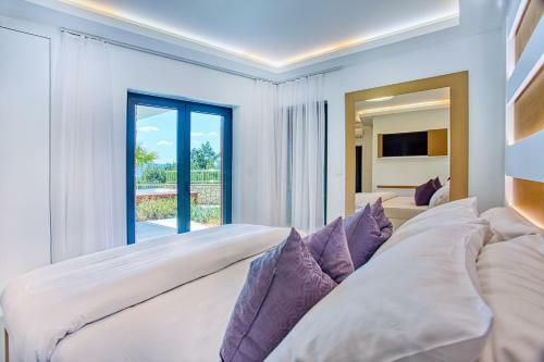 Seaview Villa Marija With Pool, Jacuzzi, Sauna