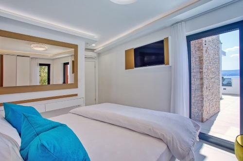 Seaview Villa Marija With Pool, Jacuzzi, Sauna