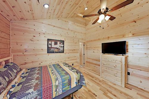 White Oak Resort Southern Comfort