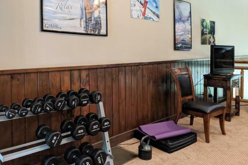 White Oak Resort Southern Comfort