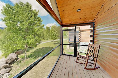 White Oak Resort Southern Comfort