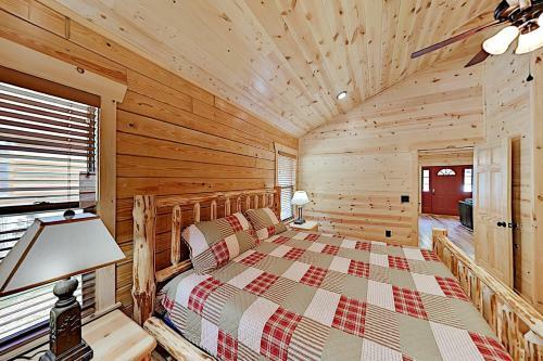 White Oak Resort Southern Comfort