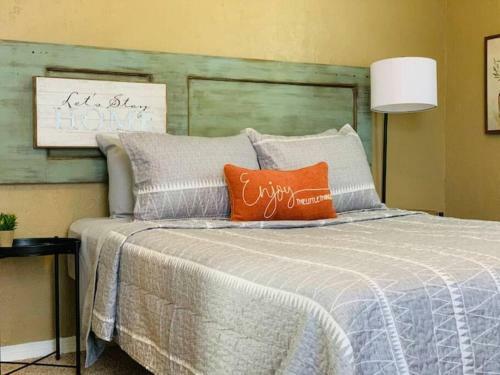Beverly Getaway Perfectly Located Off I-40