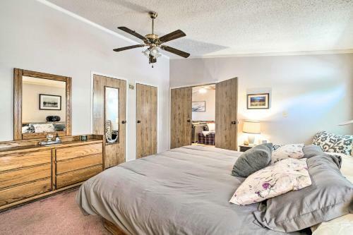 Pet-friendly Livingston Home With Shared Pool!