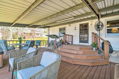 Pet-friendly Livingston Home With Shared Pool!