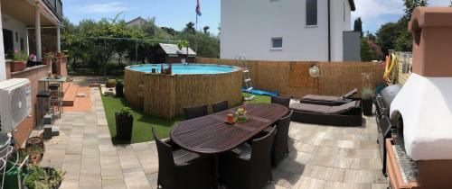 Apartment Dragan