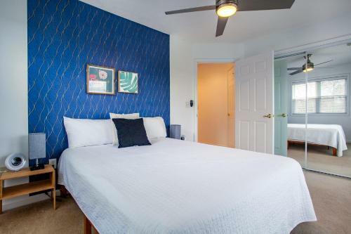 Sunny Ridge - Hot Tub, Gym, Jacuzzi Tub, Game Room