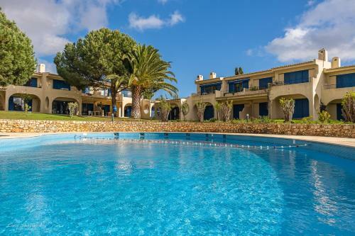 Bemposta Pool View