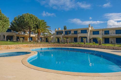 Bemposta Pool View