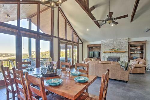 Waterfront Home 2 Decks With Canyon Lake Views