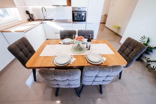 Luxury Apartments Melina