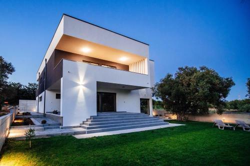 Luxury Apartments Melina