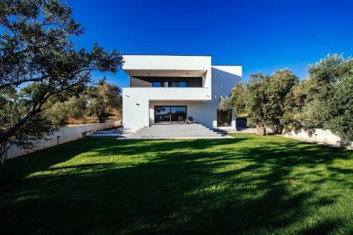 Luxury Apartments Melina