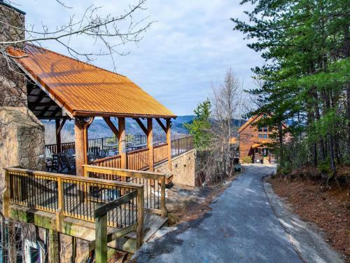 Copper Top - Stunning Views, Hot Tub, And Pool