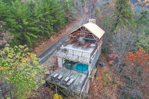 Million Dollar View - Hot Tub, Sauna, Shared Pool