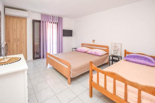 Apartments Garoful