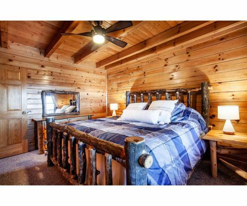Moosehead Lodge - View, Community Pool, Game Room