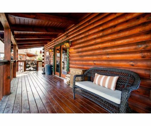 Moosehead Lodge - View, Community Pool, Game Room