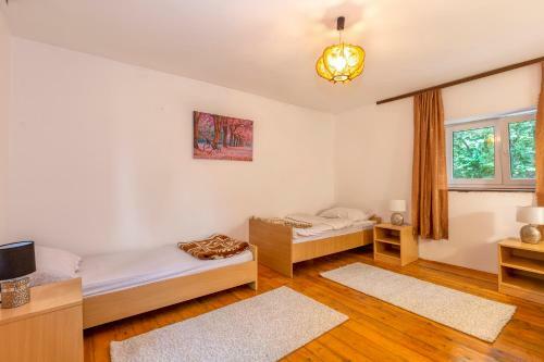 Hostal River House Golac