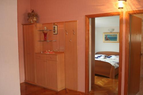 Plahuter Apartments 1