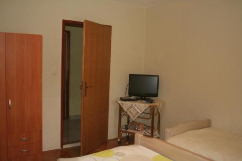 Plahuter Apartments 1