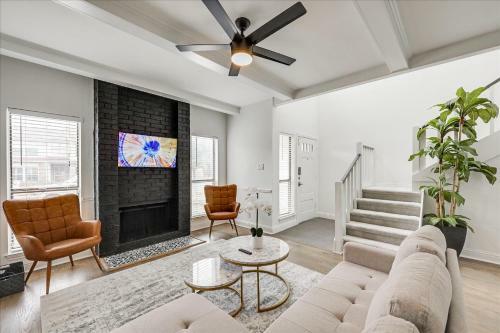 Fabulous Home Steps Away From Baylor
