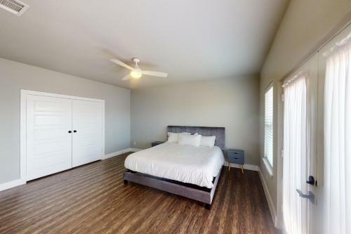 Trendy Dallas Townhome