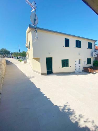 Villa Aranea