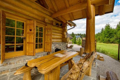 Divjake Log Home - Kraljica ?ume