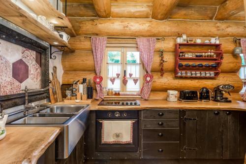 Divjake Log Home - Kraljica ?ume