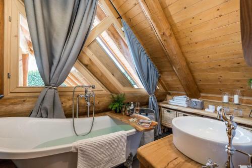 Divjake Log Home - Kraljica ?ume
