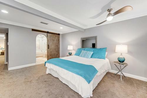 Lakeway Escape