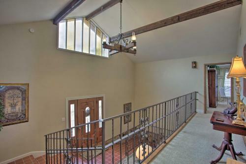 Lakeside Living At Cedar Creek With Yard And Fire Pit!