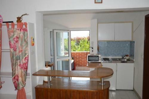Apartments By The Sea Necujam, Solta - 16885