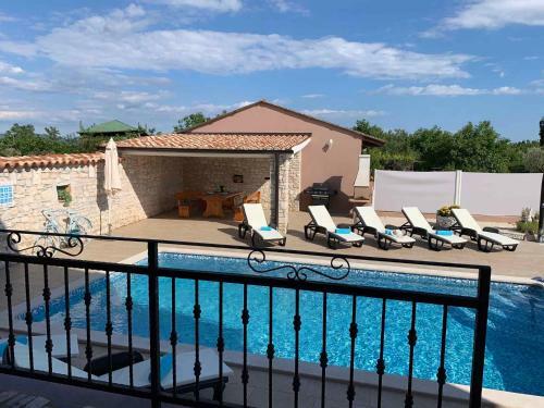 Holiday Home In Belavici/istrien 33649