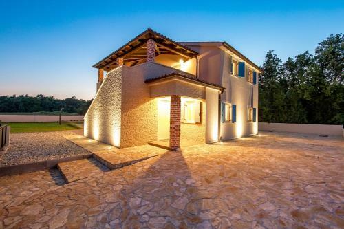 Villa Leticia