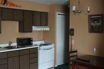 Bellevue Hotel And Suites