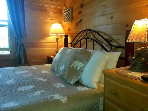 Valley Brook Cottages And Cabins