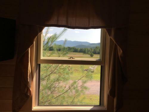 Valley Brook Cottages And Cabins