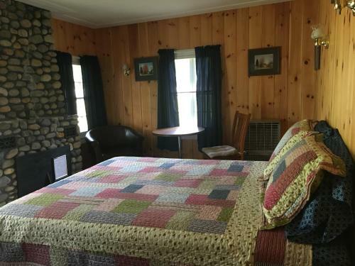 Gilcrest Cottages And Motel
