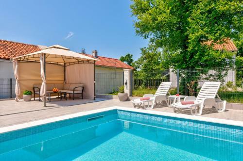 Holiday House Sea Valley