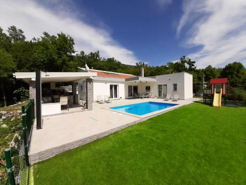 Holiday Home In Grizane 41378