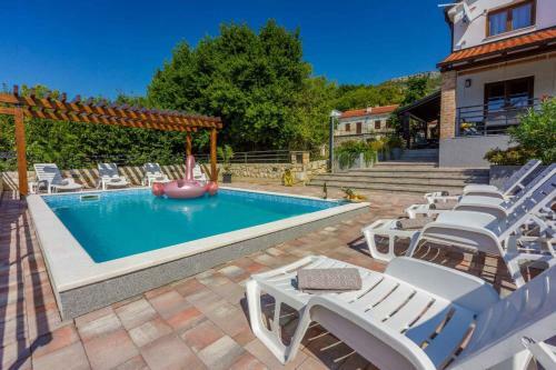 Holiday Home In Grizane 39484