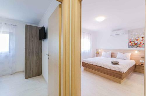 Holiday Home In Grizane 39484