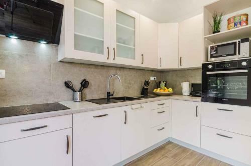 Holiday Home In Grizane 39484